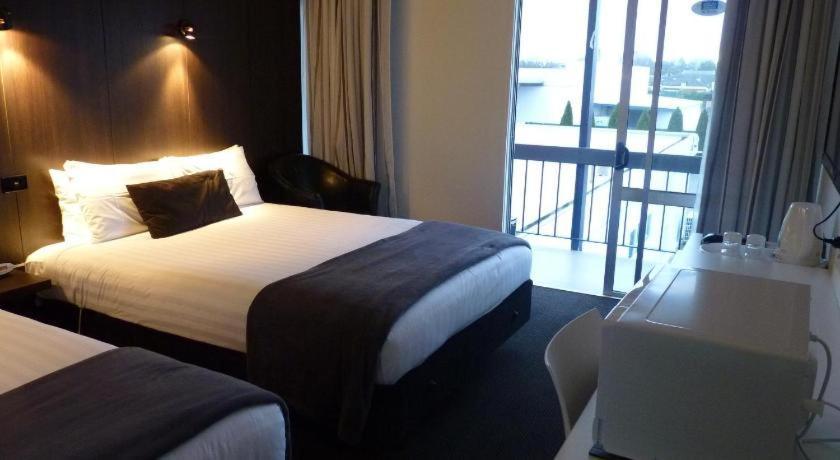 The Riccarton Hotel Christchurch Exterior foto